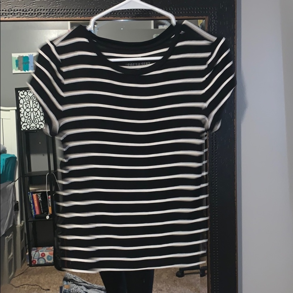 T-shirt.